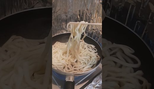 鶏鍋を作ります⑫ 我が家で作れる丸亀製麺風のとり鍋うどんは⭐癒される味です🍜🍵 #shorts