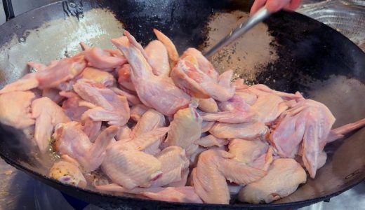 冷ましてから食べたい手羽先煮込み　The Wings You’re Supposed to Eat Cold